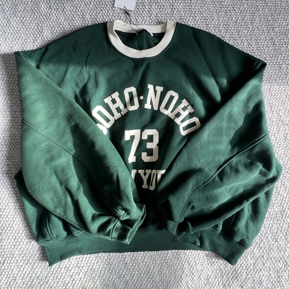 Sweatshirt - Picture 4 of 5